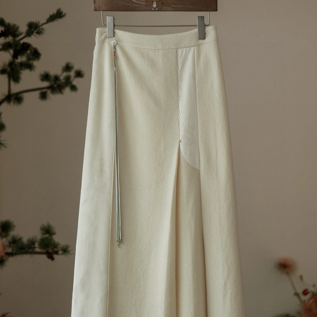 沫药｜设计感拼接流苏羊毛半裙（1581）