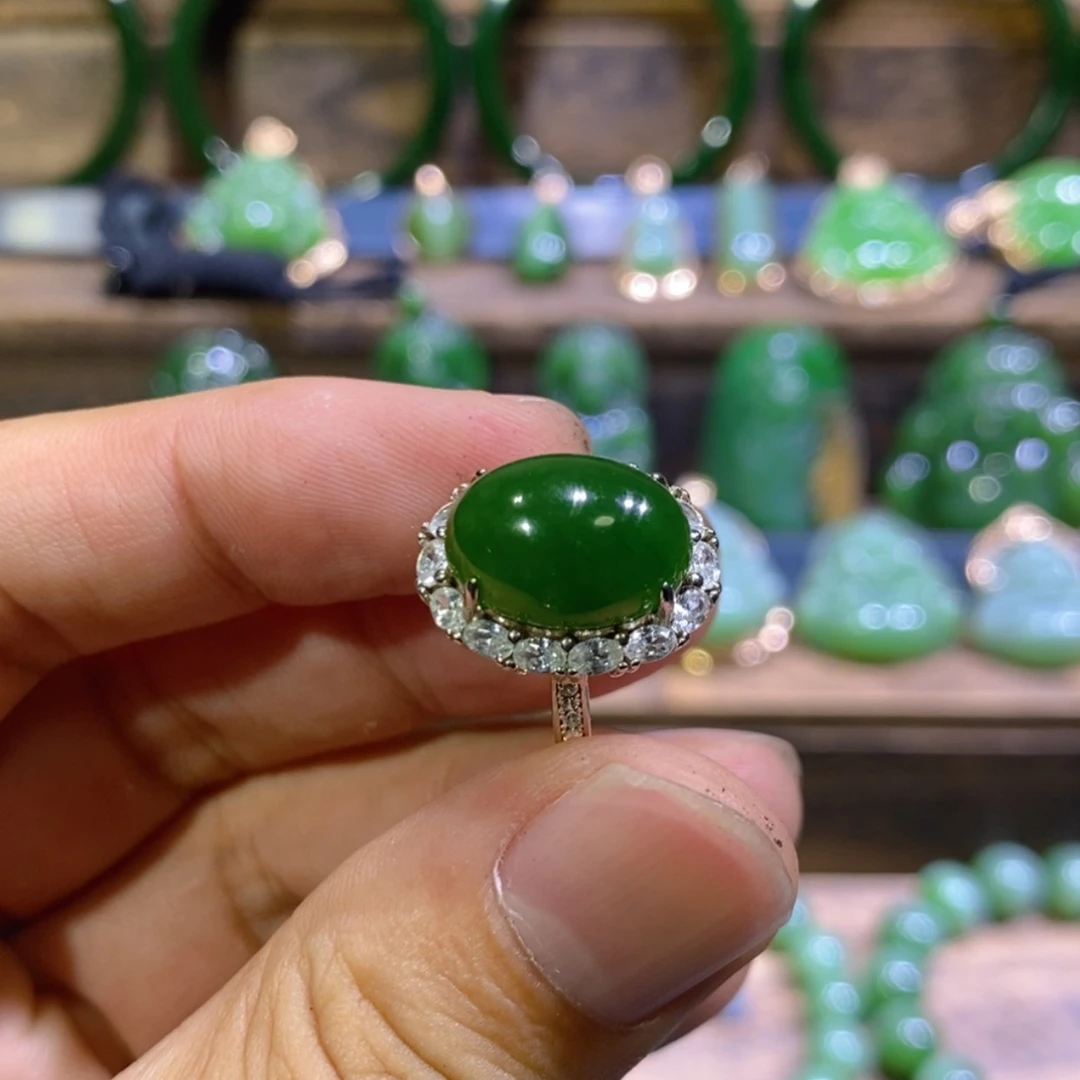 【闪购商品】和田玉银S925镶嵌吊坠(不含链)菠菜绿蛋面戒指 14/10