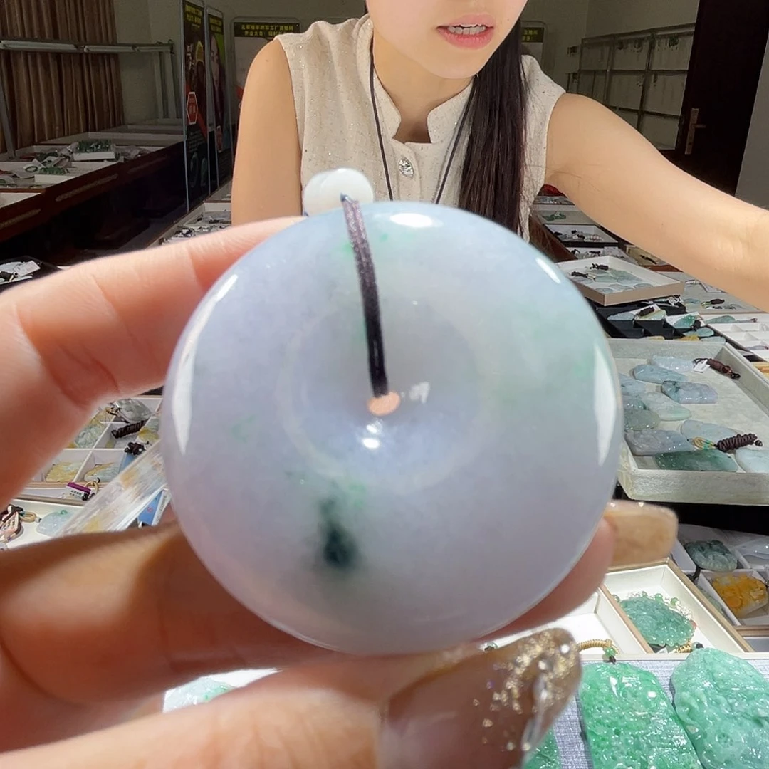 翡翠未镶嵌颈饰一