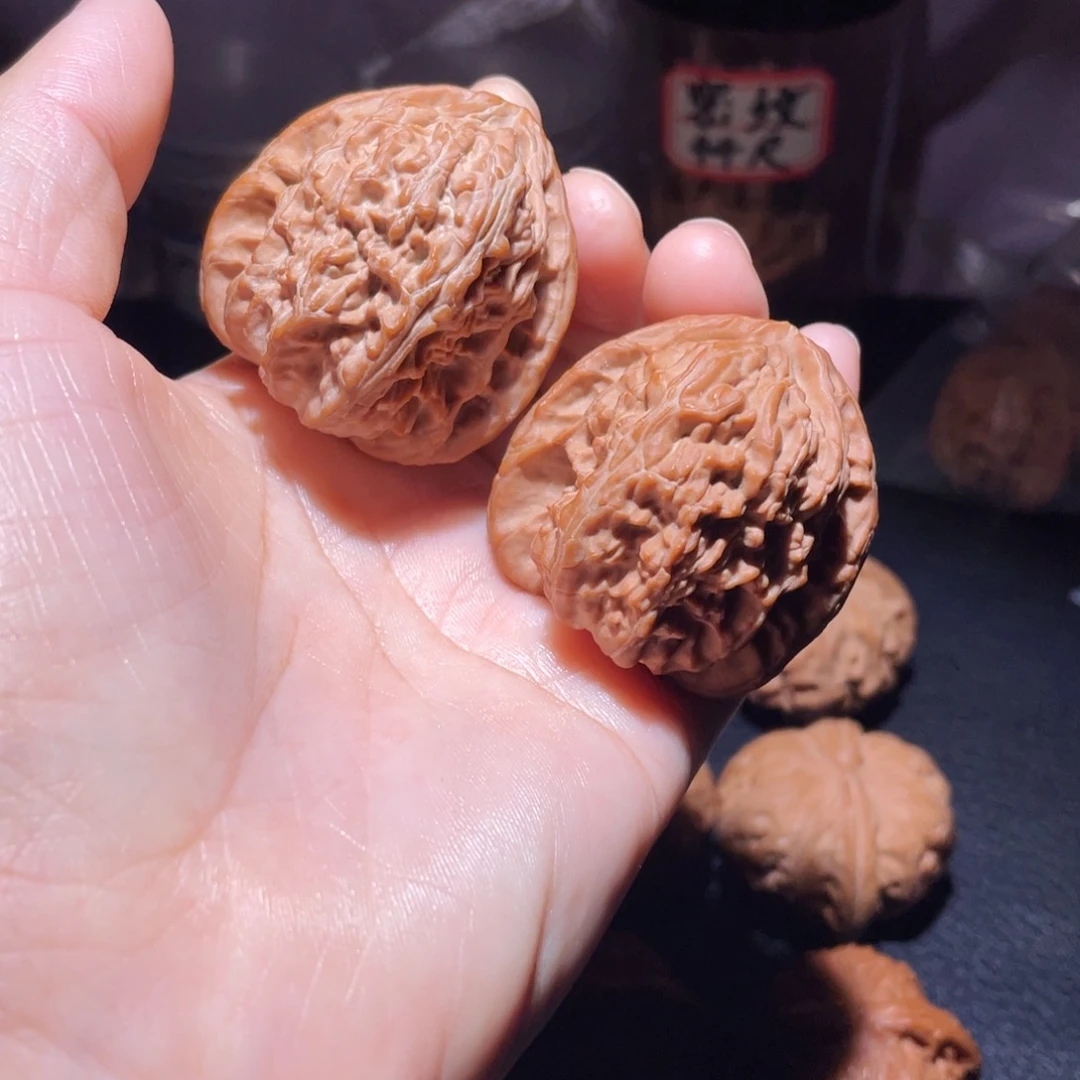 吊坠桃核40尺三角白