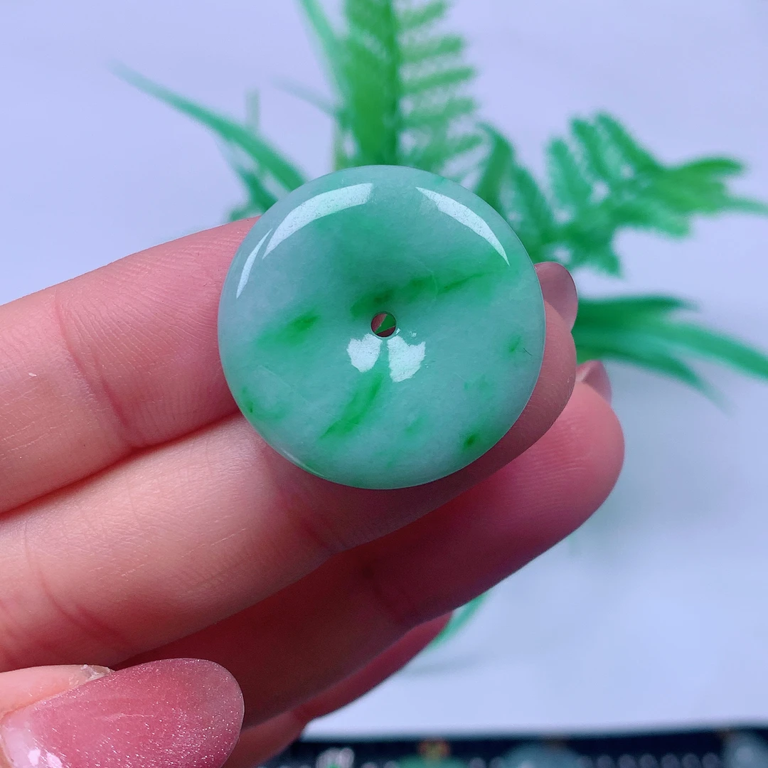 缅甸天然A货翡翠，飘绿平安扣 编号338/210尺寸25-4.3