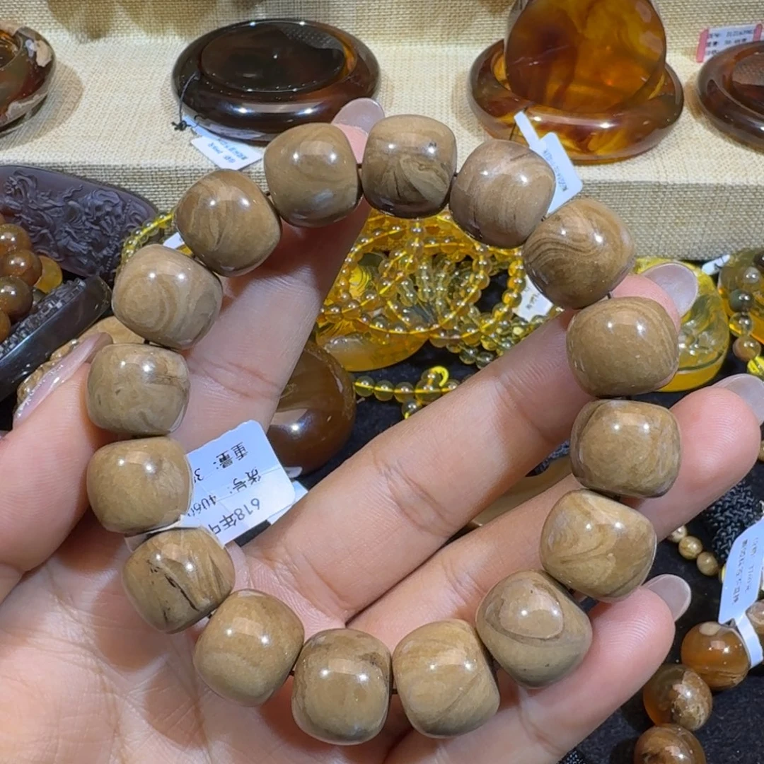 琥珀颈饰未镶嵌奶茶根手串