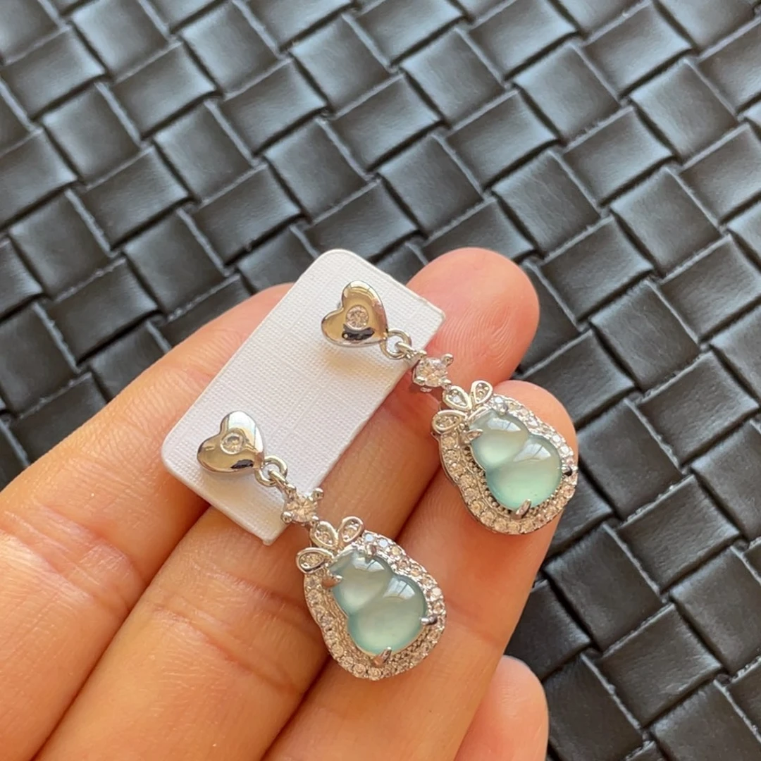 翡翠耳饰未镶嵌葫芦