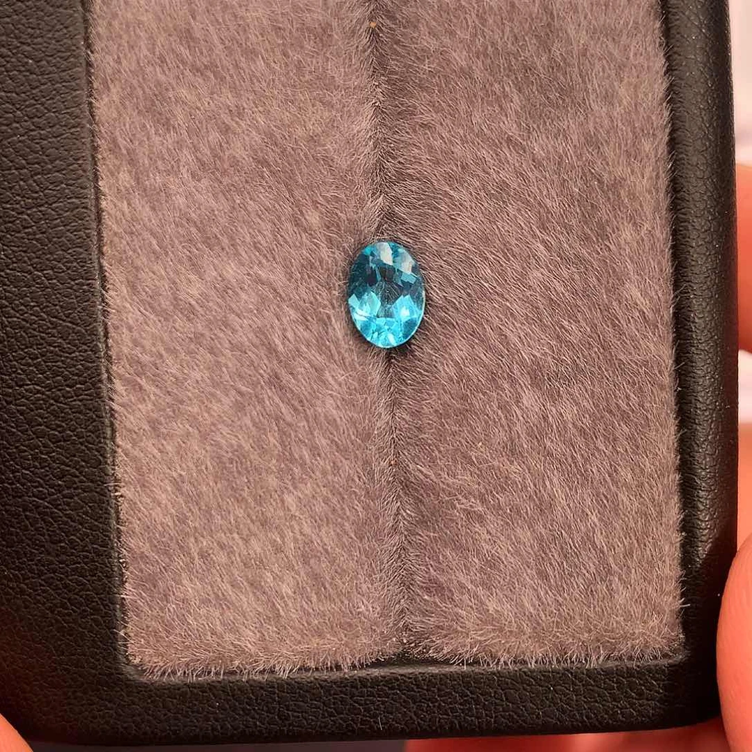 未镶嵌磷灰石0.82/199