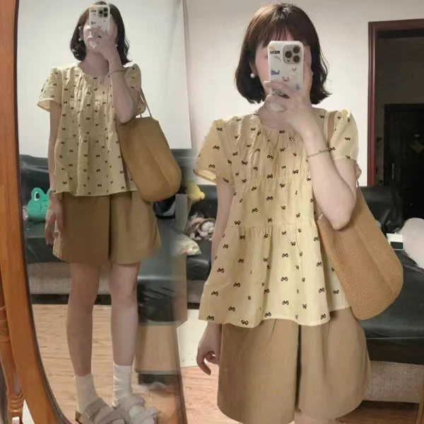 { 糕糕 }小个子专属孕妇装2025蝴蝶结印花小飞袖上衣皱褶短袖套装