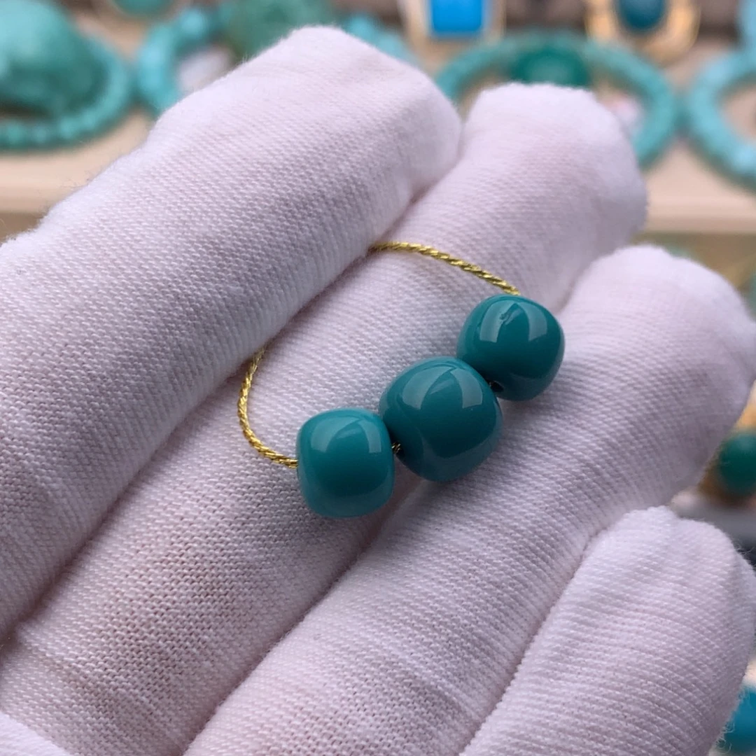 绿松石未镶嵌珠宝奇石