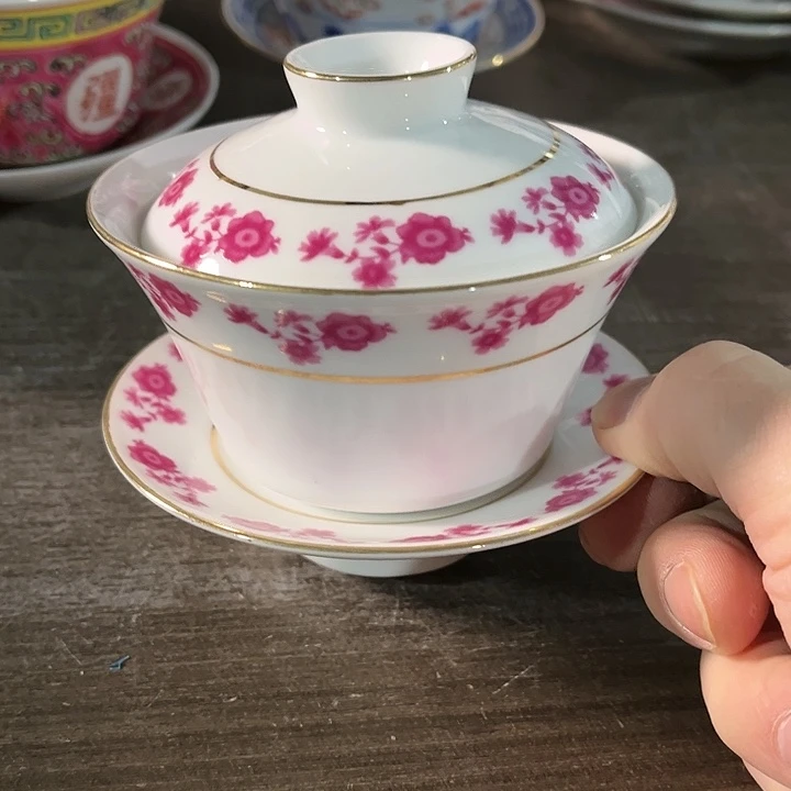 瓷片景德镇陶瓷盖碗。