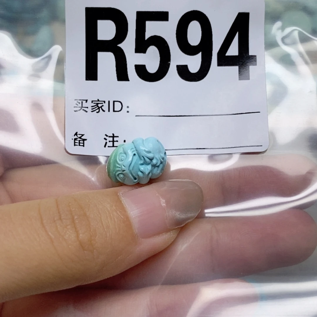 秋***0绿松石未镶嵌配饰