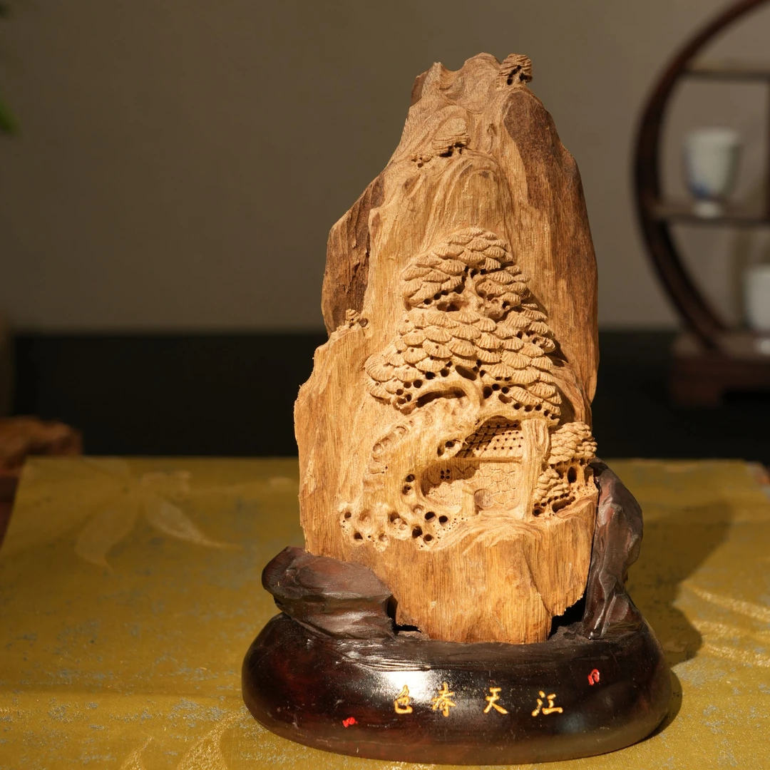 巴布亚沉香高山老料/江天春色 12.5*9*19  134.7g 250621005 A