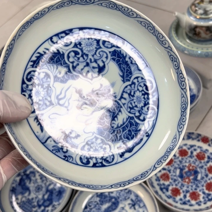 瓷片白青花穿花龙壶承全品