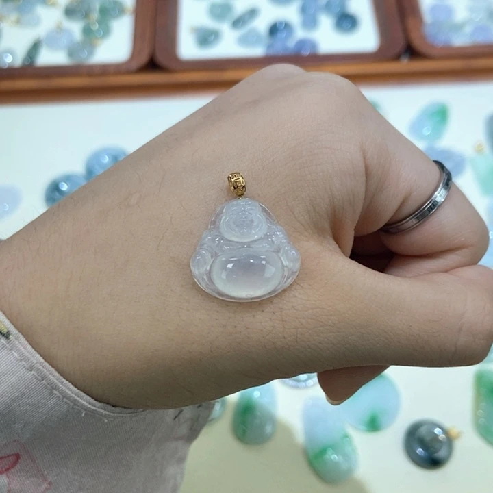 颈饰18K金镶嵌翡翠佛公