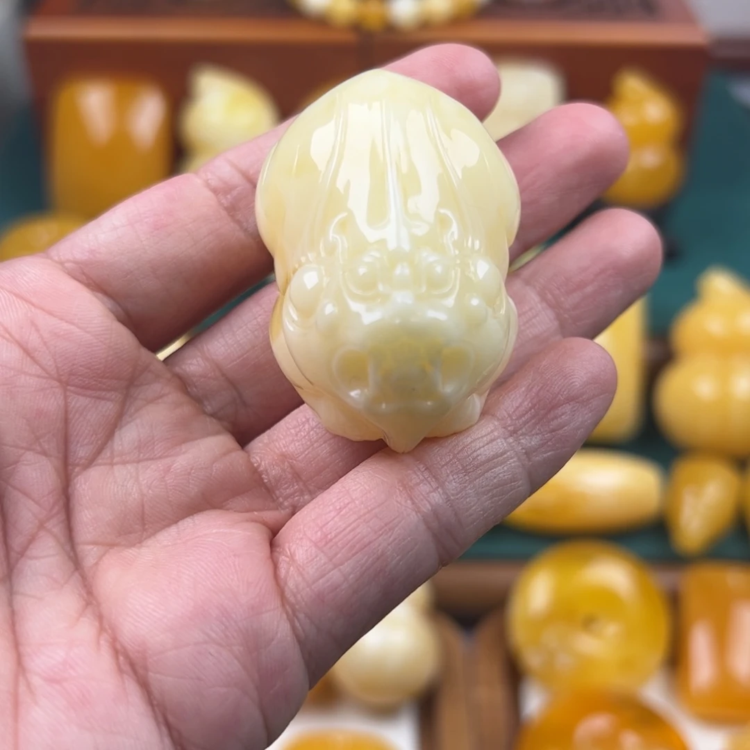 琥珀未镶嵌颈饰纯天然琥珀蜜蜡无优化