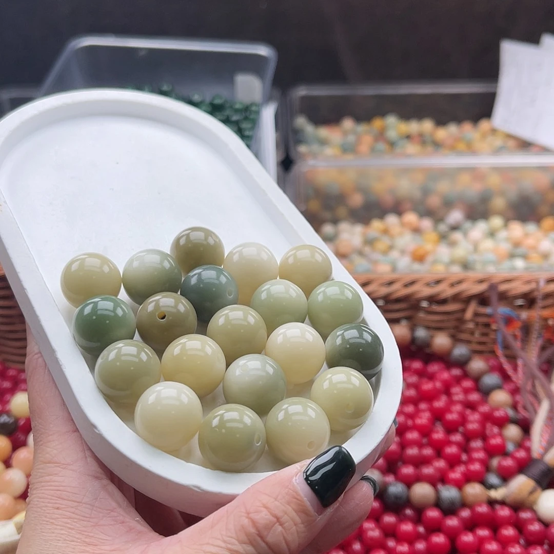 白玉菩提吊坠B/17mm/10+5颗微瑕