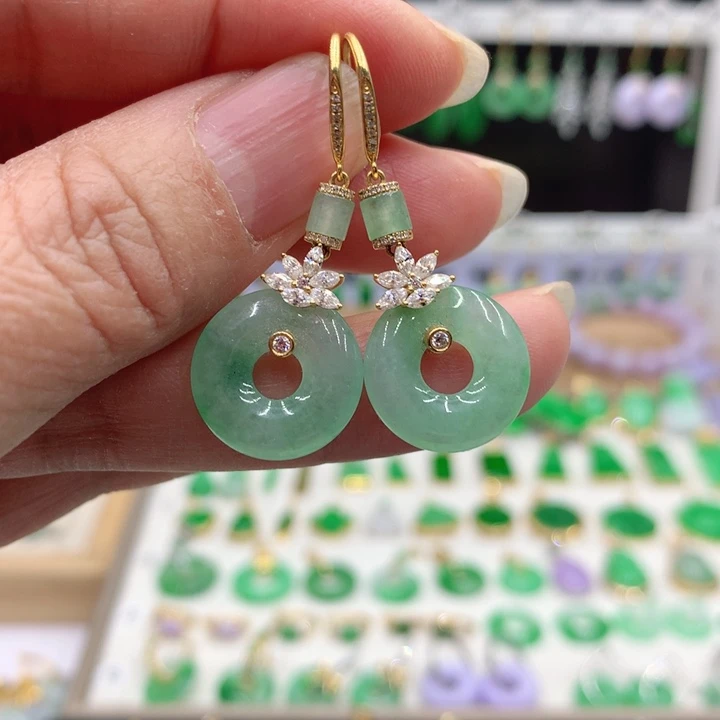 翡翠18K金镶嵌耳饰