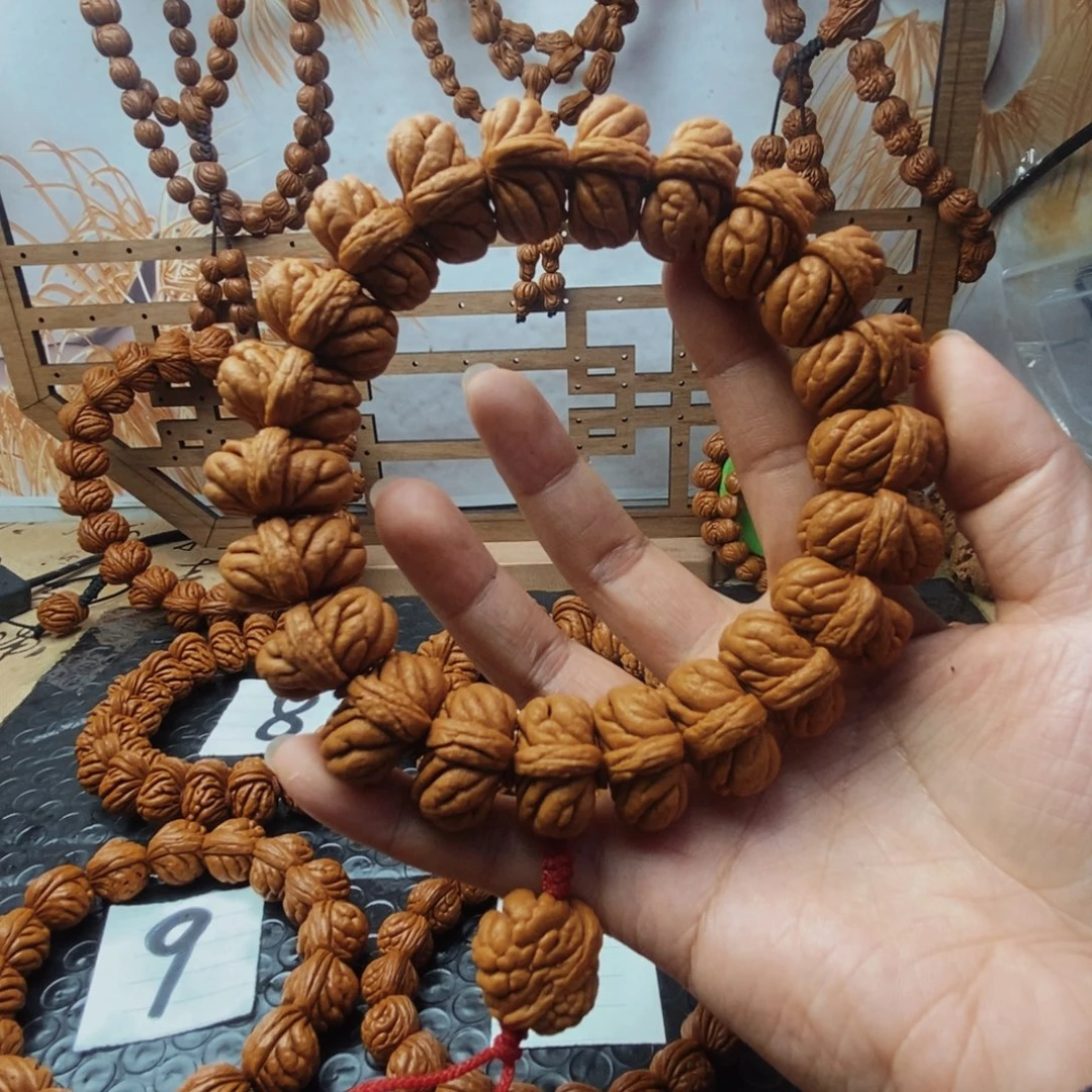 D***生吊坠文玩核桃龙纹桃核