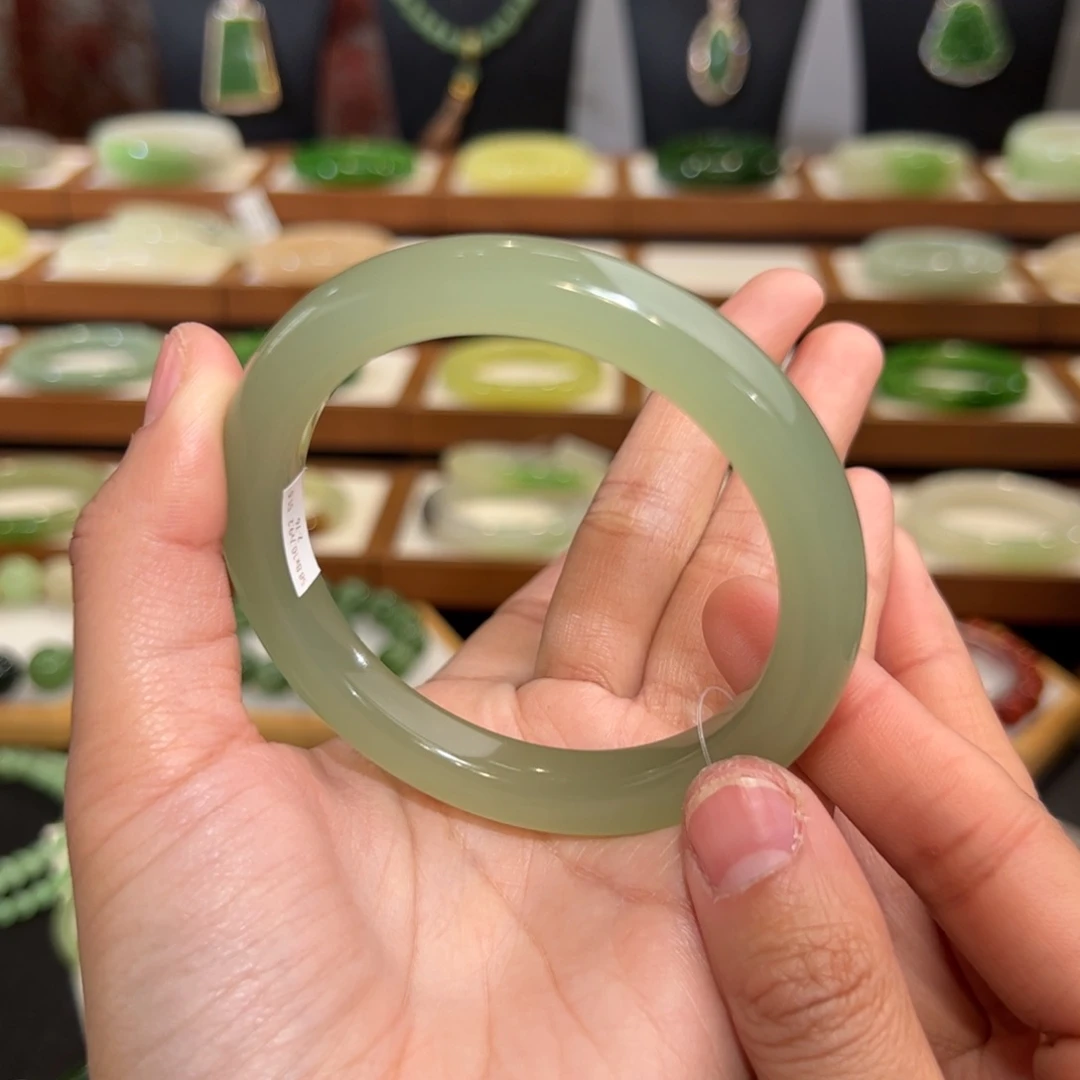 和田玉手镯未镶嵌冰底绿晴水58