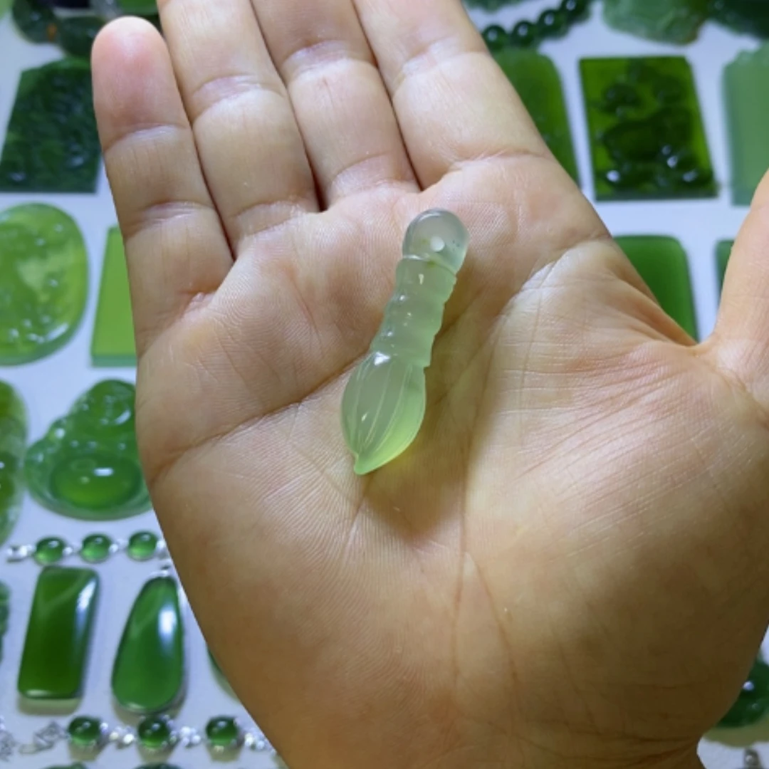 【闪购商品】未镶嵌蛇纹石玉颈饰
