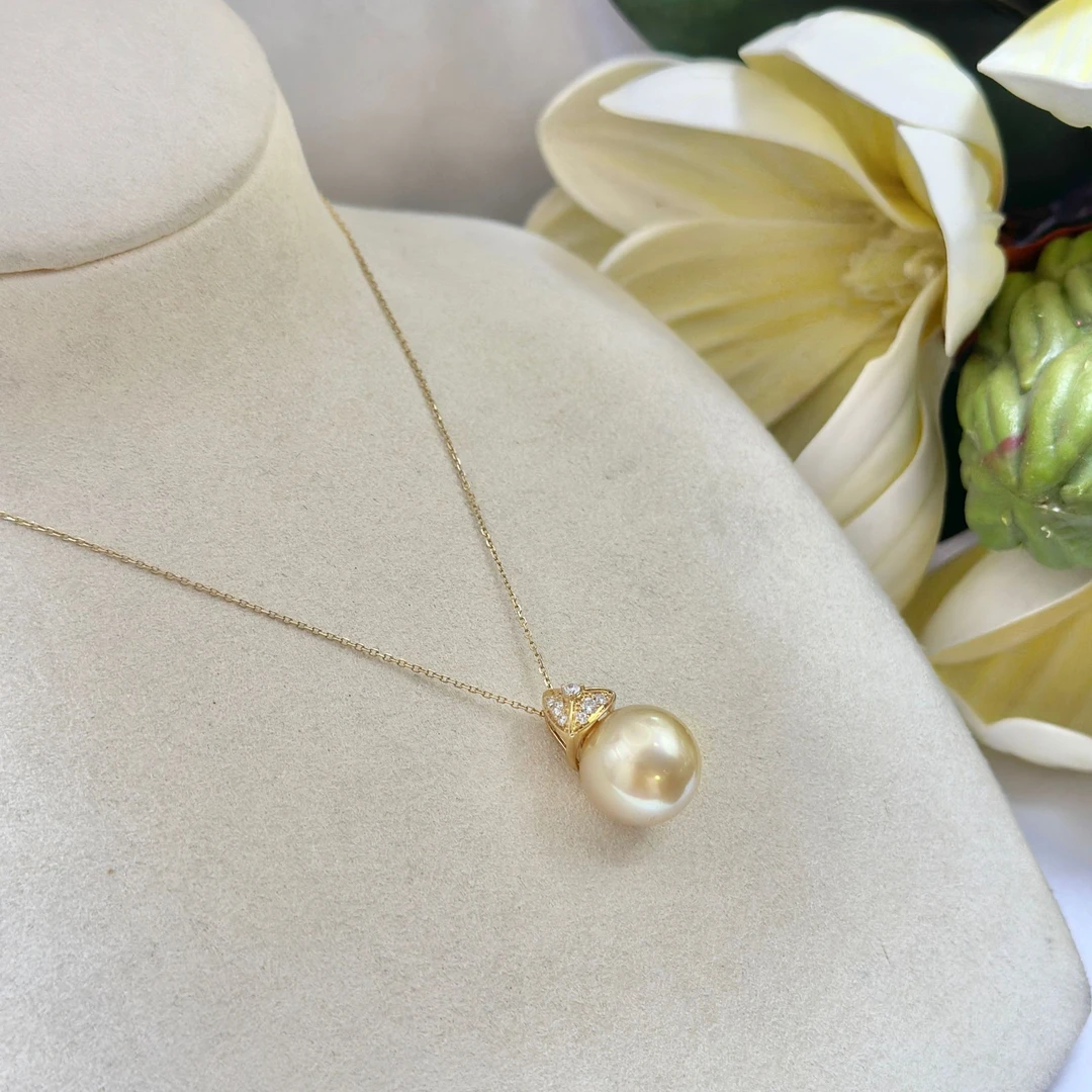 【满月金】南洋金珠 13-14mm 海水珍珠吊坠 18k金 三角形（不含链）