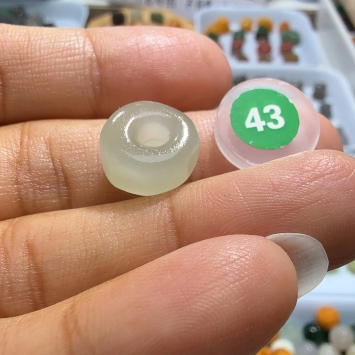 未镶嵌和田玉珠宝半成品