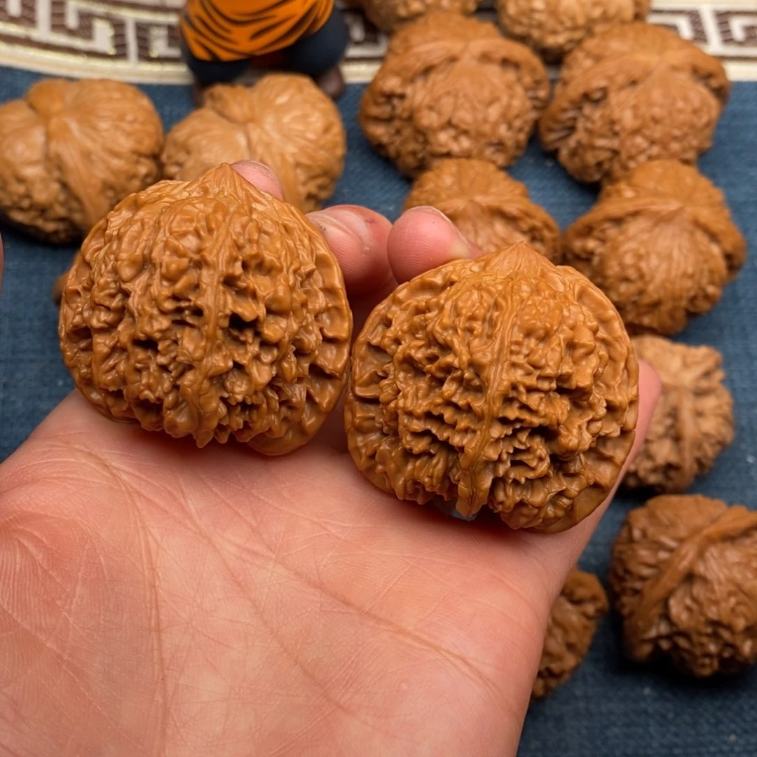 文玩核桃把件42全品满天星