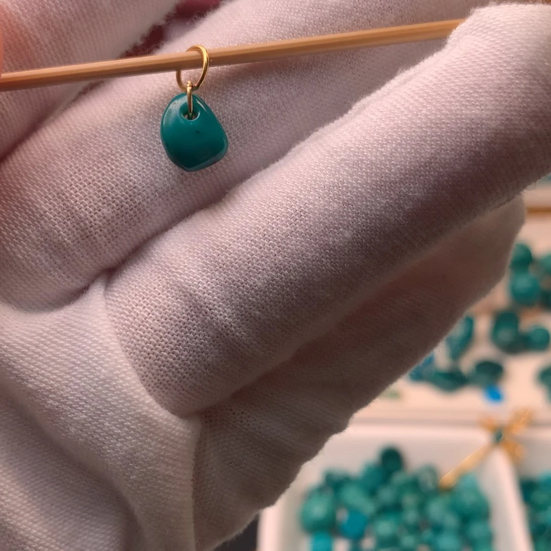 绿松石18K金镶嵌配饰