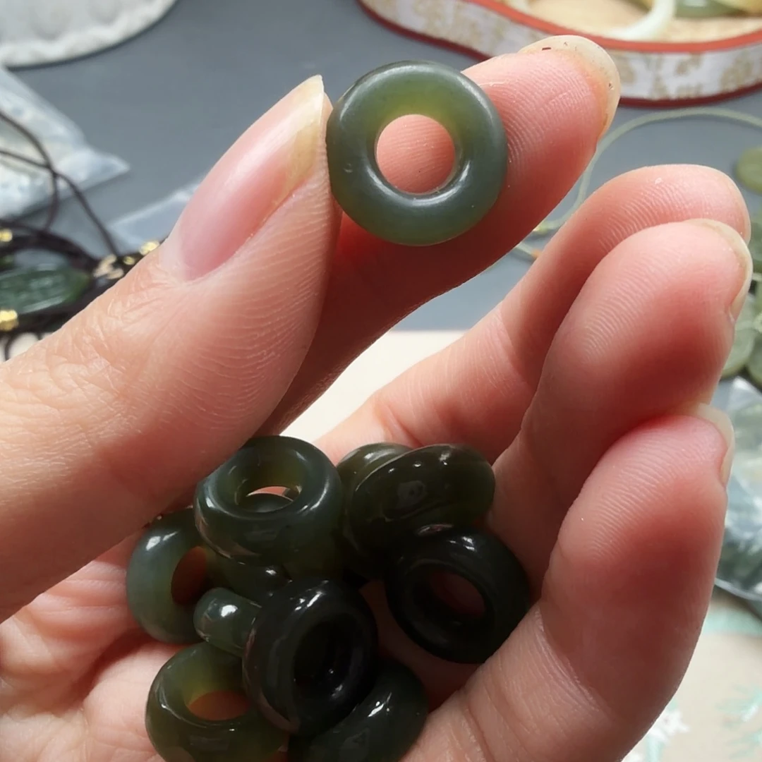 和田玉未镶嵌颈饰6