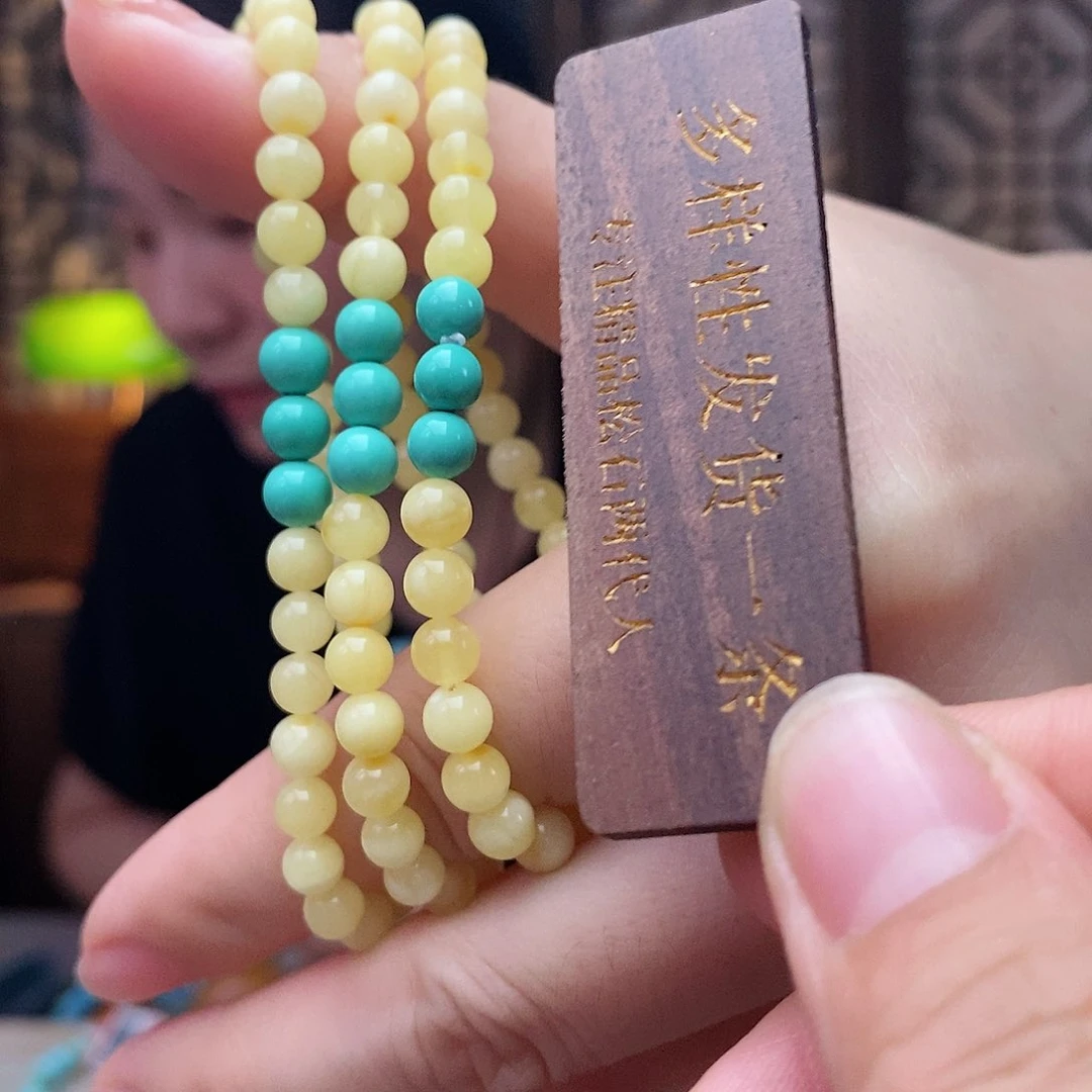 未镶嵌琥珀珠宝奇石