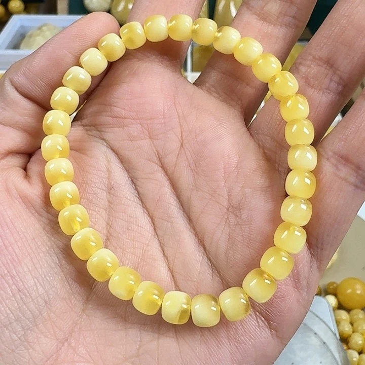 蜜蜡珠宝奇石未镶嵌