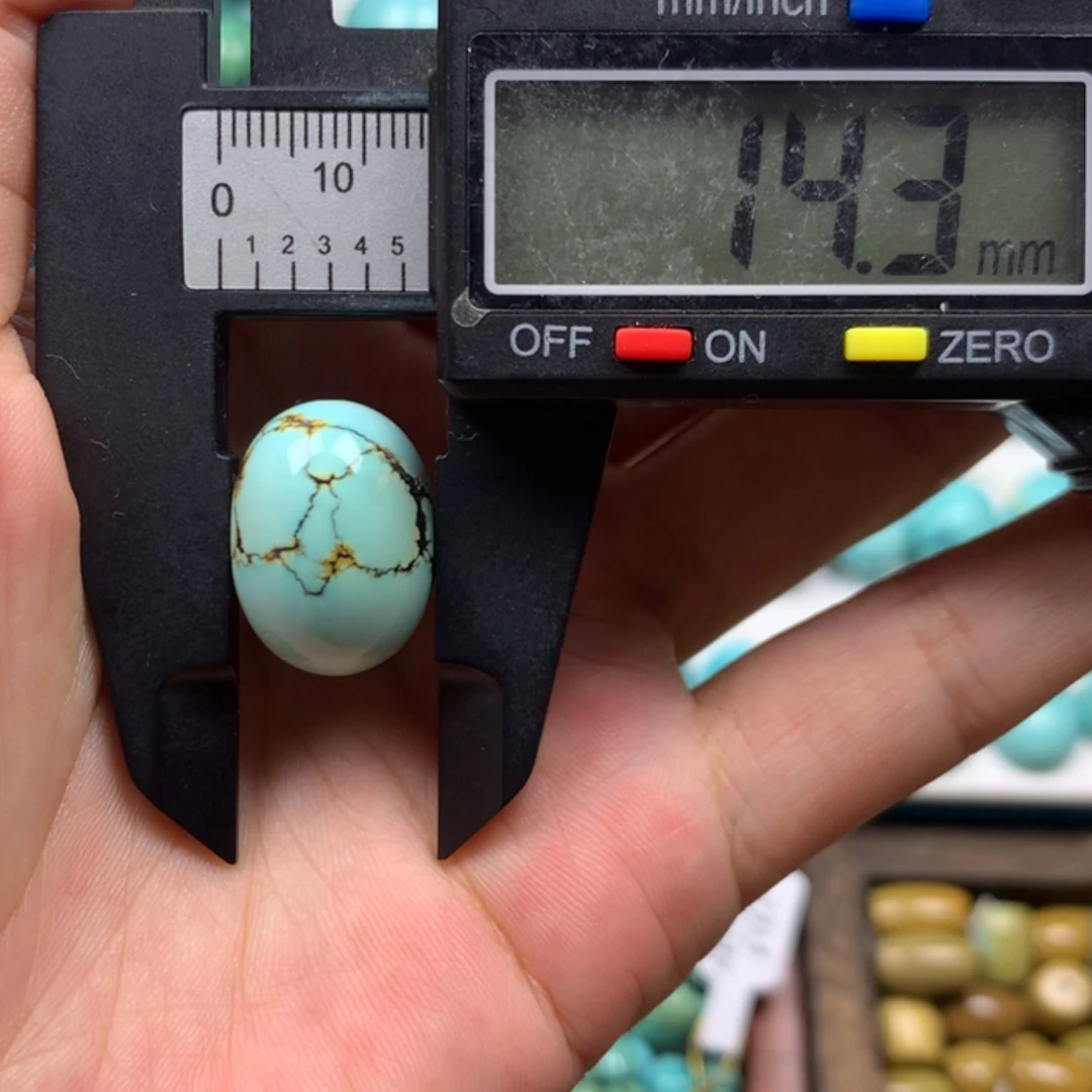 【闪购商品】未镶嵌绿松石珠宝奇石