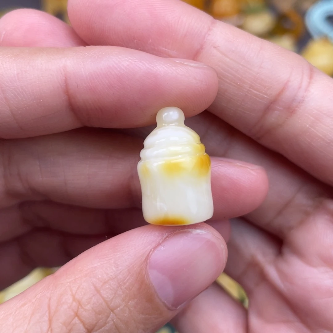 裸石琥珀未镶嵌蜜蜡