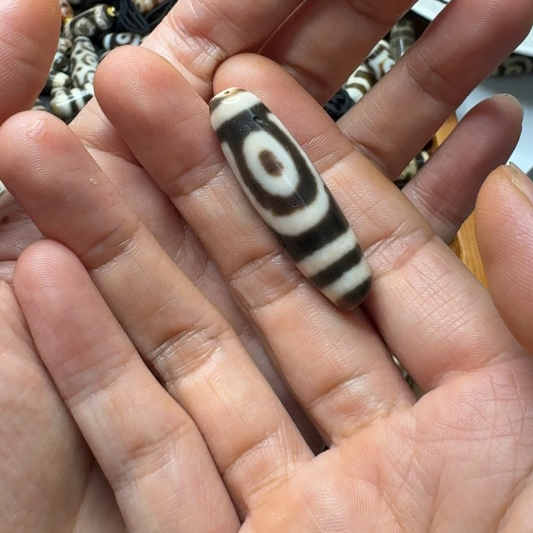 Y***o玛瑙/玉髓未镶嵌颈饰