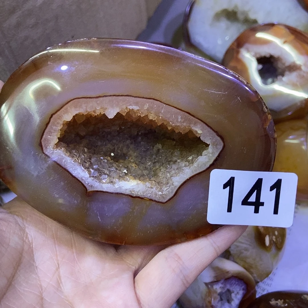 O***y未镶嵌紫晶大型摆件（非配饰）