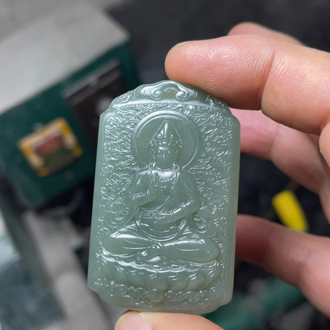 春***天硅化玉未镶嵌手饰