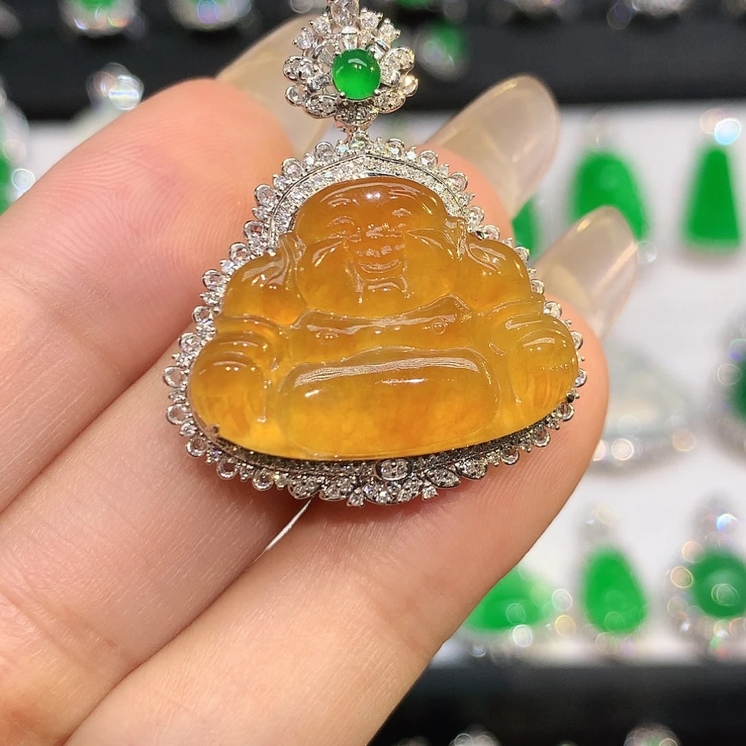 翡翠18K金镶嵌颈饰