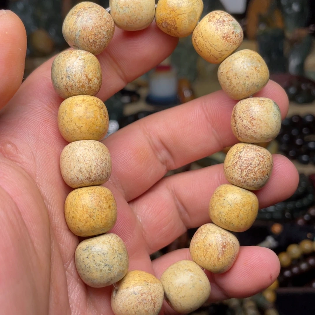 岫岩河磨玉（透闪石质玉）未镶嵌颈饰15×13.5