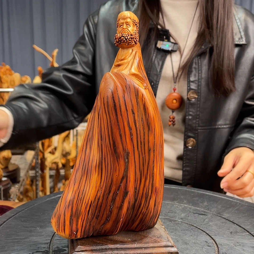 柏木（崖柏）随型艺术根雕