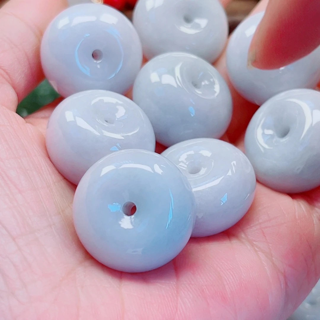 翡翠未镶嵌颈饰多样性发货一件