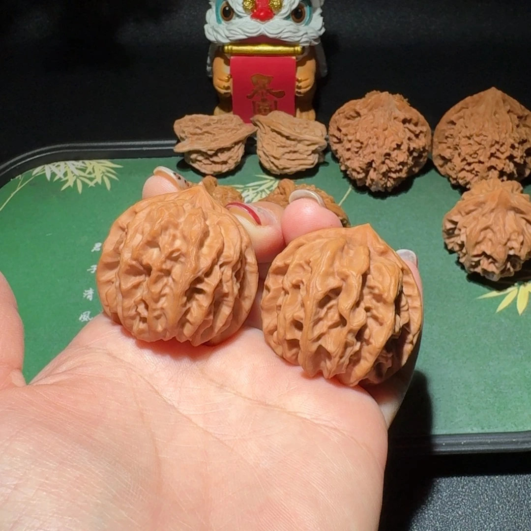 文玩核桃吊坠曹大龙