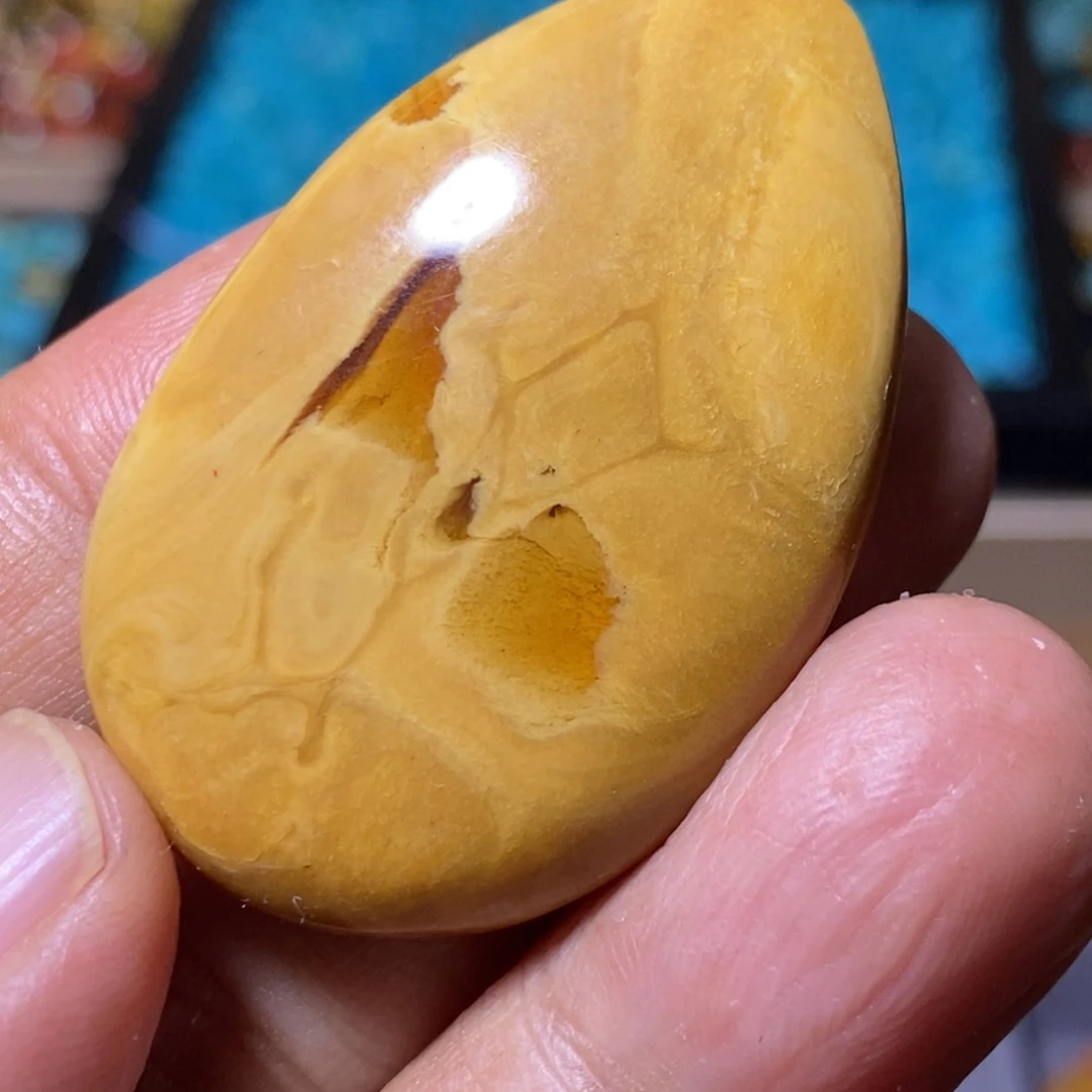 琥珀未镶嵌裸石配饰