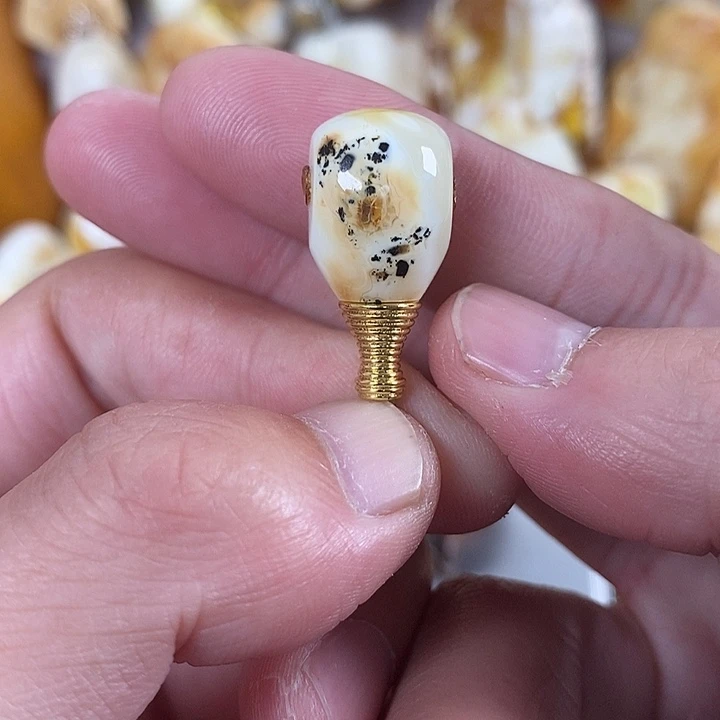 琥珀未镶嵌裸石我