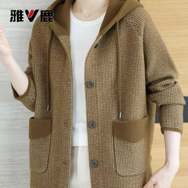 雅鹿妈妈秋装外套时尚洋气质2024新款中老年人女士秋冬衣服50多岁