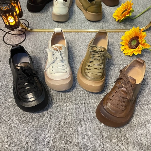 2025早春新款真皮系带平底休闲厚底百搭轻便手工复古女鞋