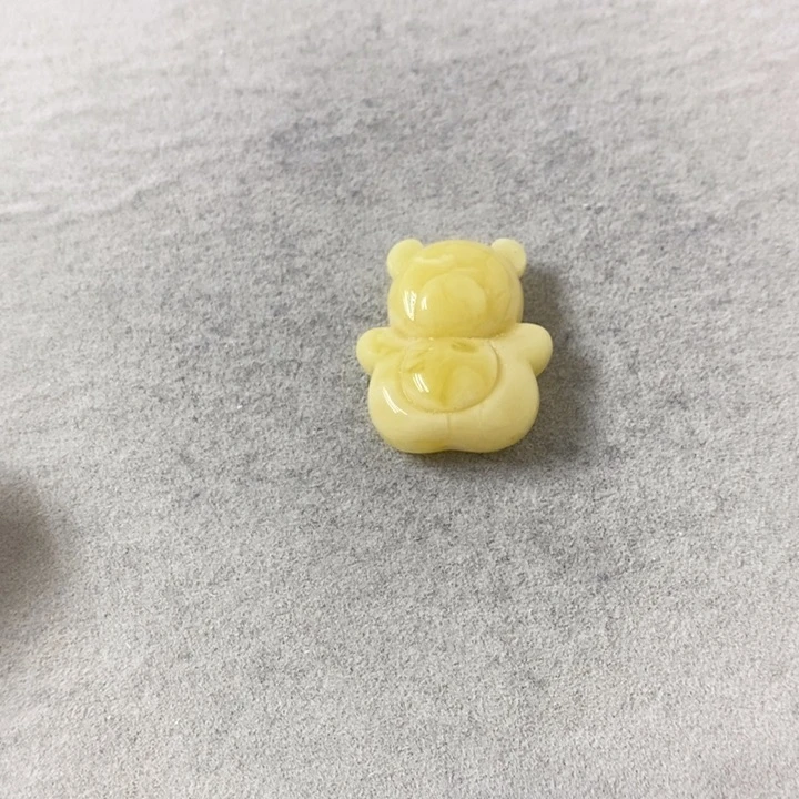 蜜蜡裸石未镶嵌吊坠