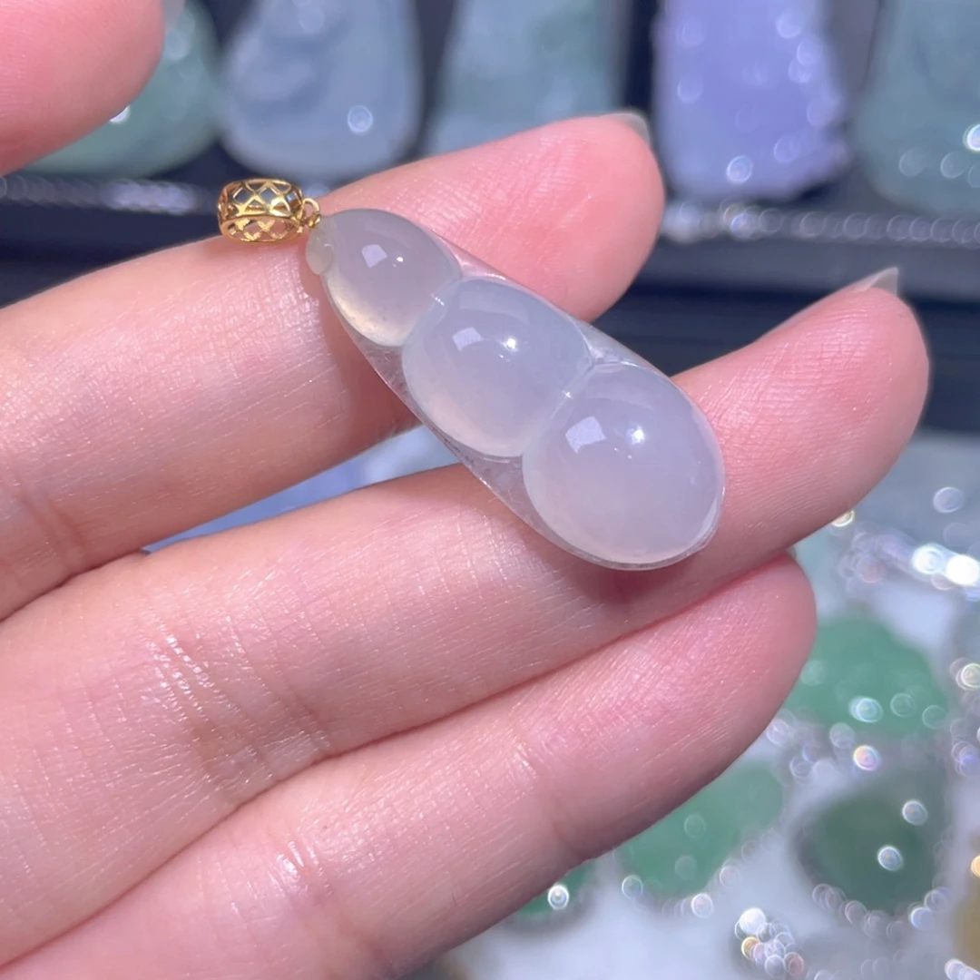 颈饰18K金镶嵌翡翠翡翠