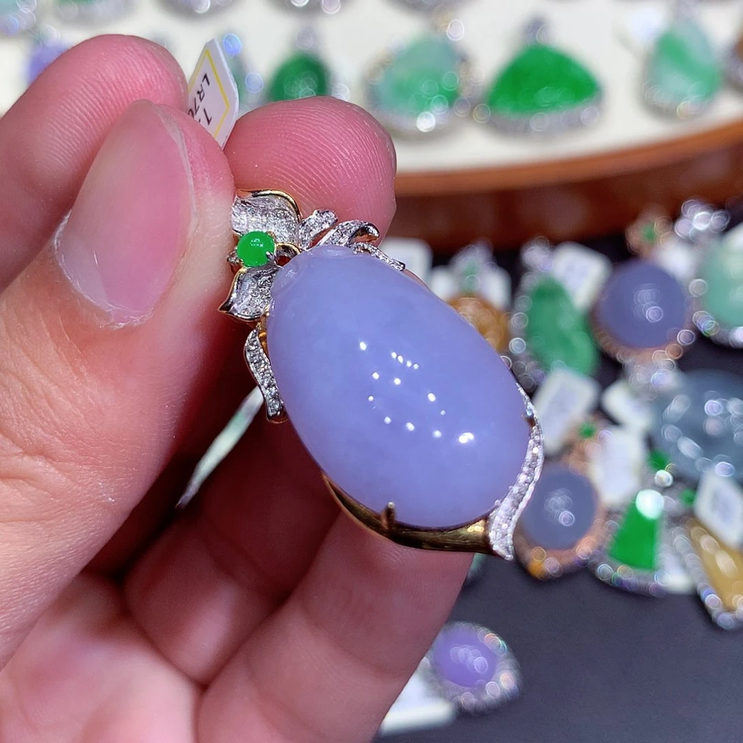 翡翠吊坠(不含链)18K金镶嵌