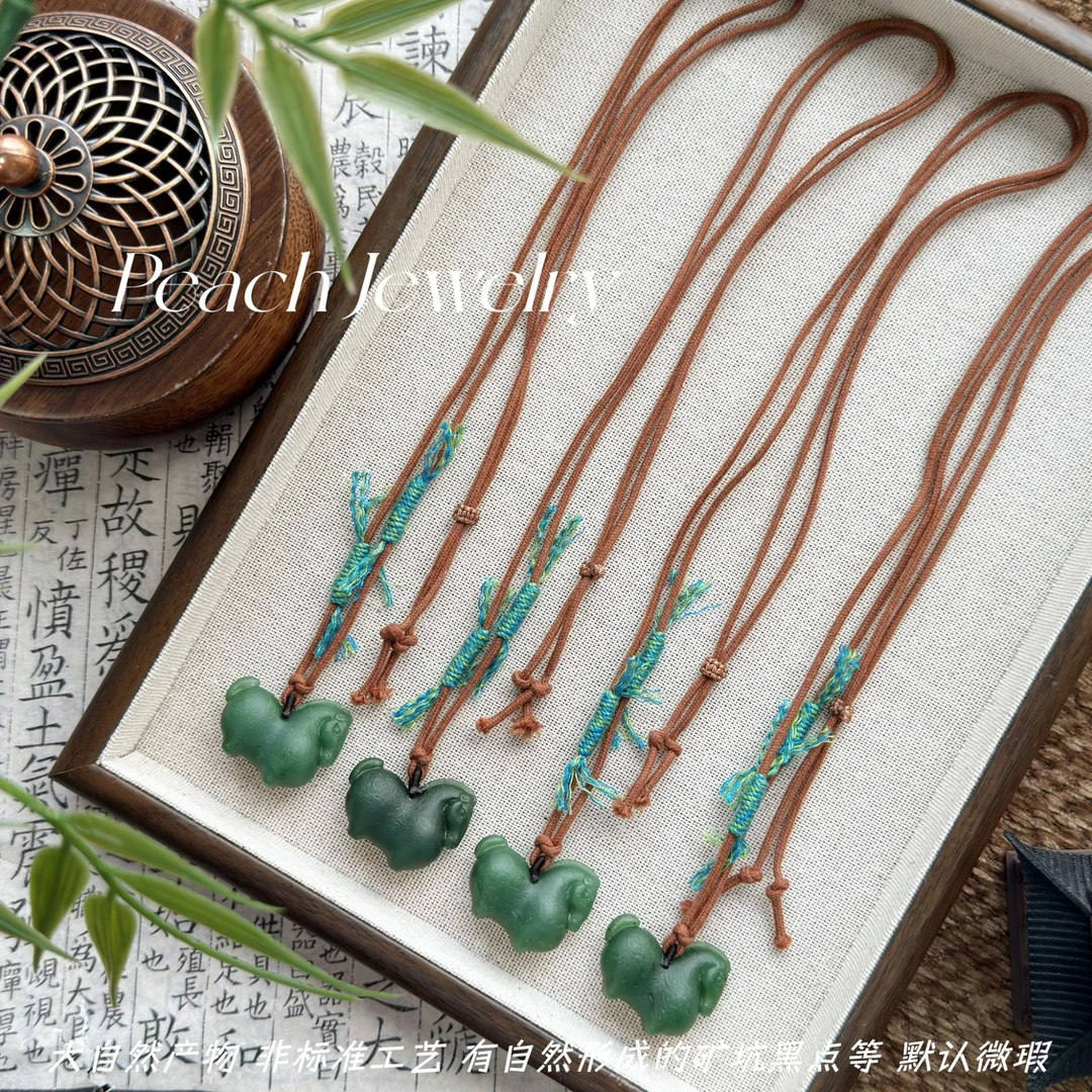 碧玉小马项链 LX22 多样性发一颜色微差