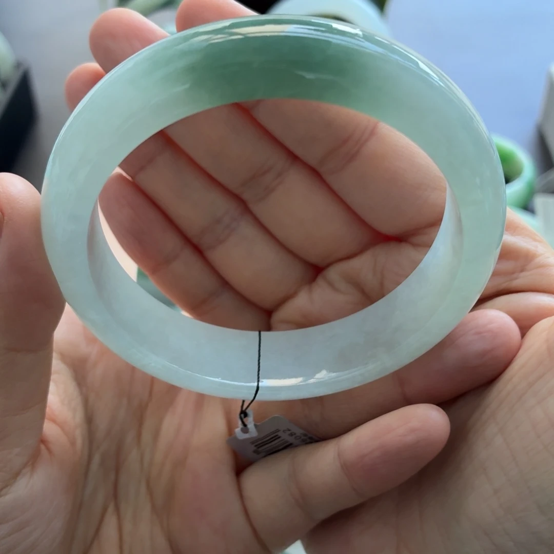 翡翠未镶嵌手镯天然