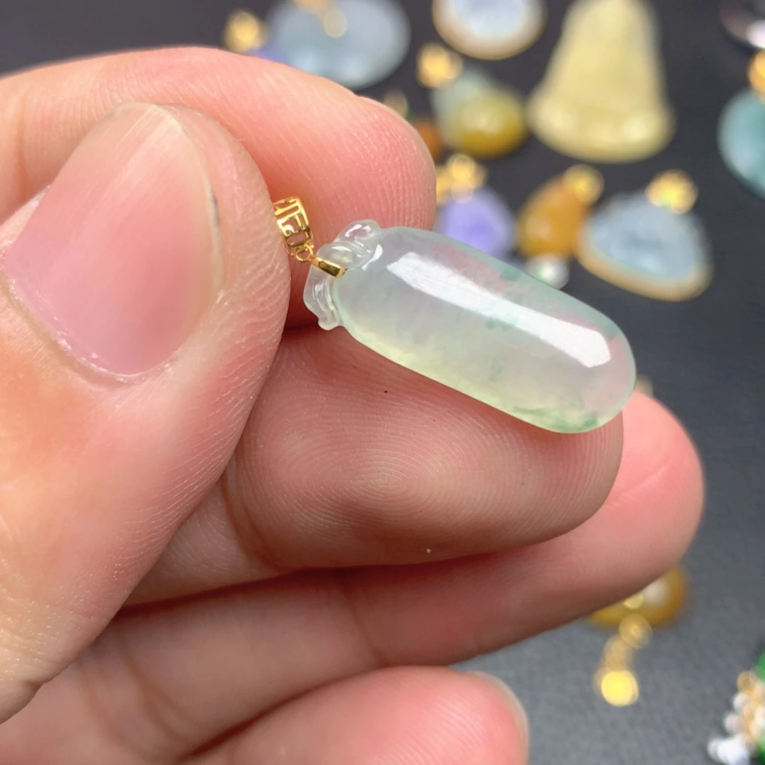 【闪购商品】颈饰18K金镶嵌翡翠翡翠