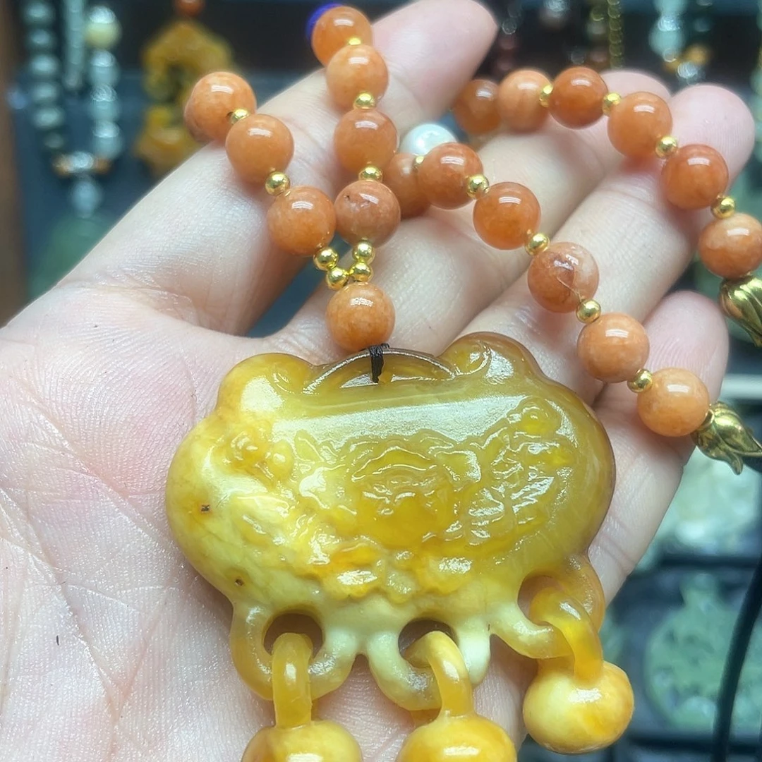 未镶嵌蛇纹石玉颈饰