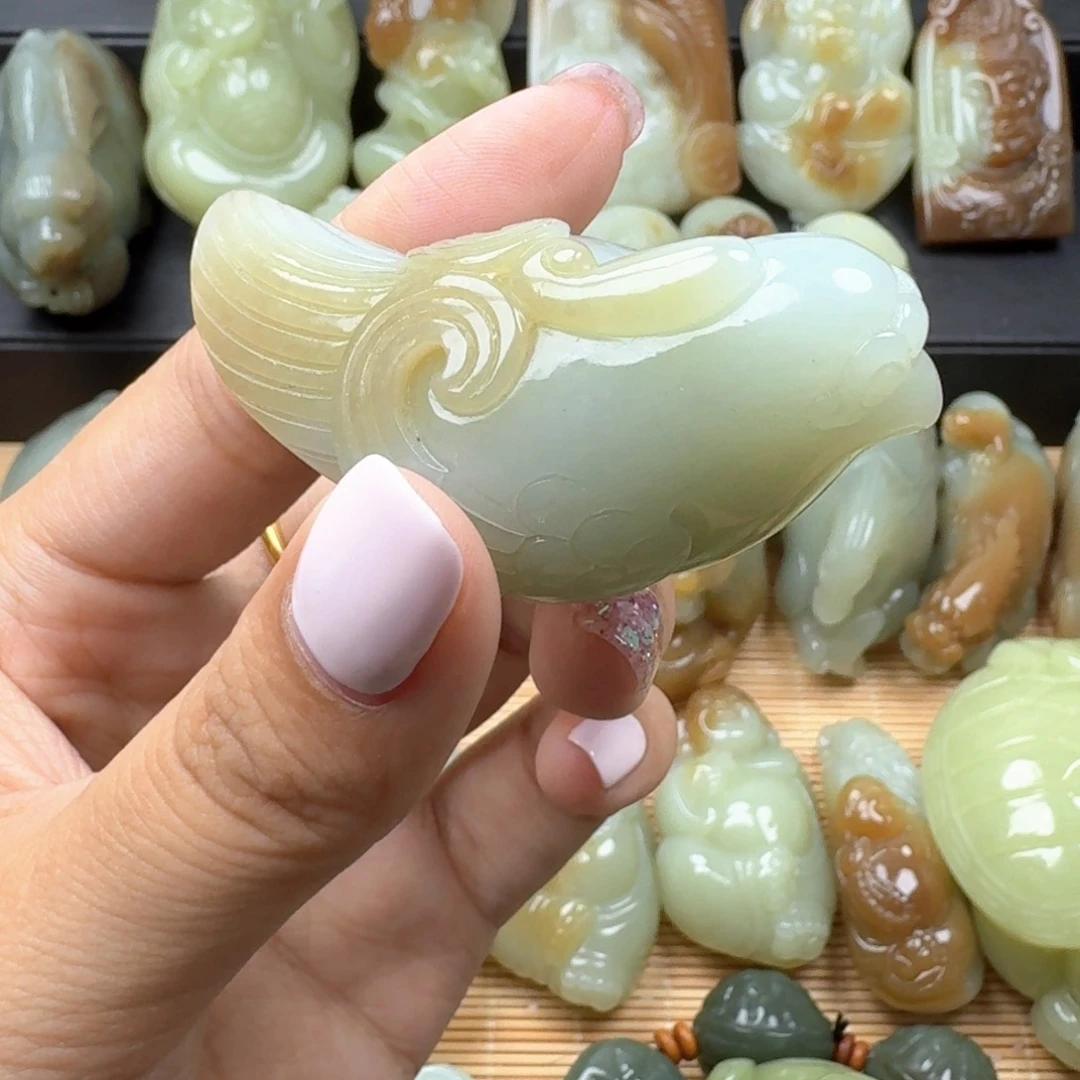 和田玉未镶嵌挂件